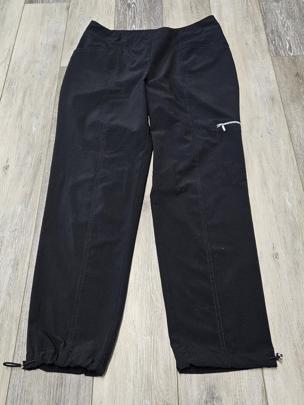 Chicos Zenergy Cropped Joggers Black Lightweight Athleisure Active Women Small 0